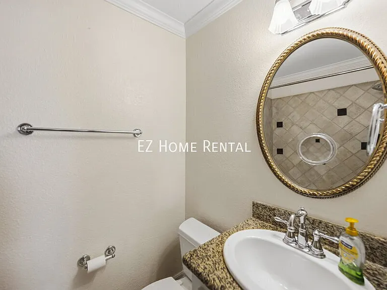 4401 Marina St #B — Photo 11