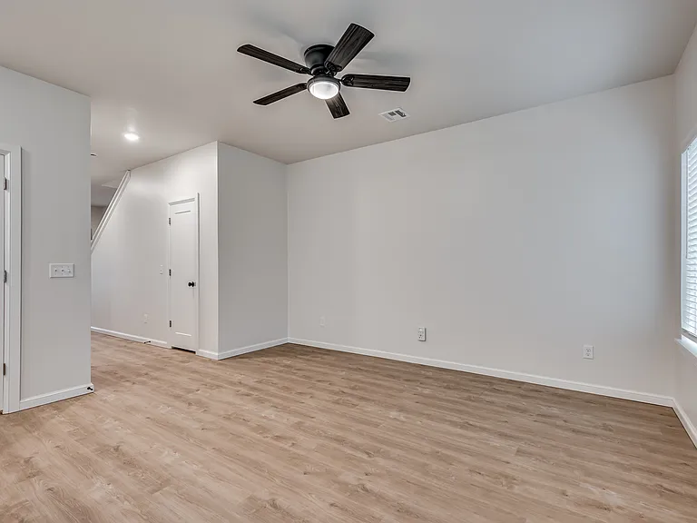 19511 Horseshoe Ave — Photo 21