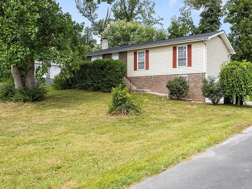 4015 Shady Oak Dr