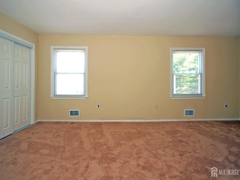 21 Rosewood Ct — Photo 17