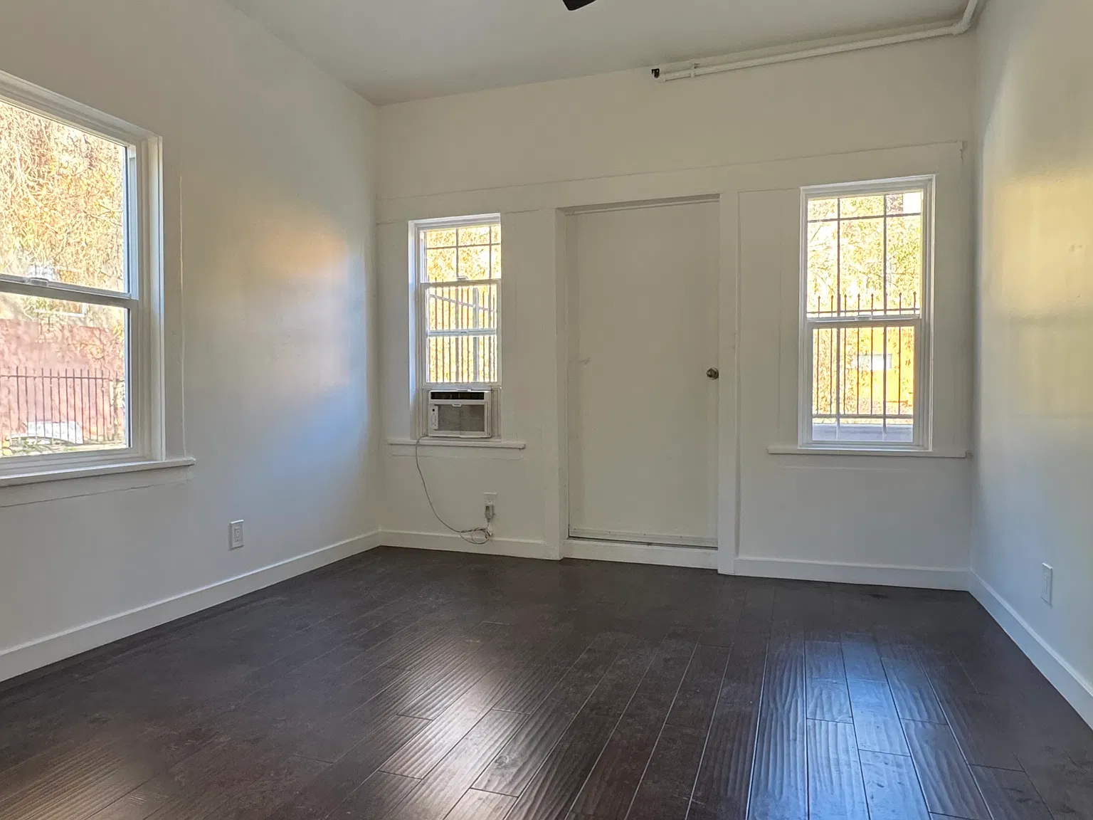 1 bed, 650 sqft, $2,099 — Photo 3