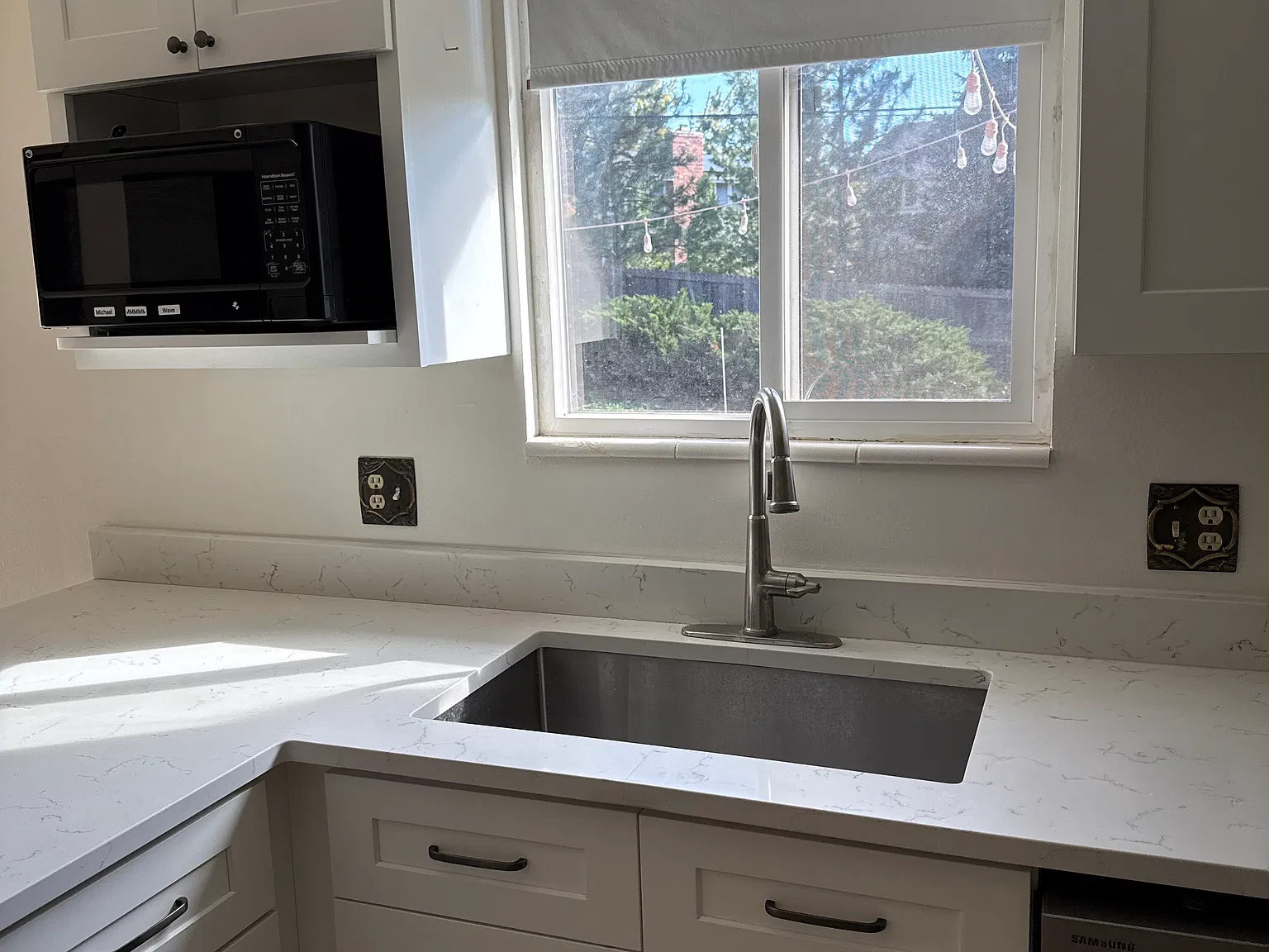 4 bed, 2700 sqft, $2,800 — Photo 4