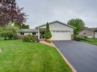 215 W Oak St, Cottage Grove, WI 53527