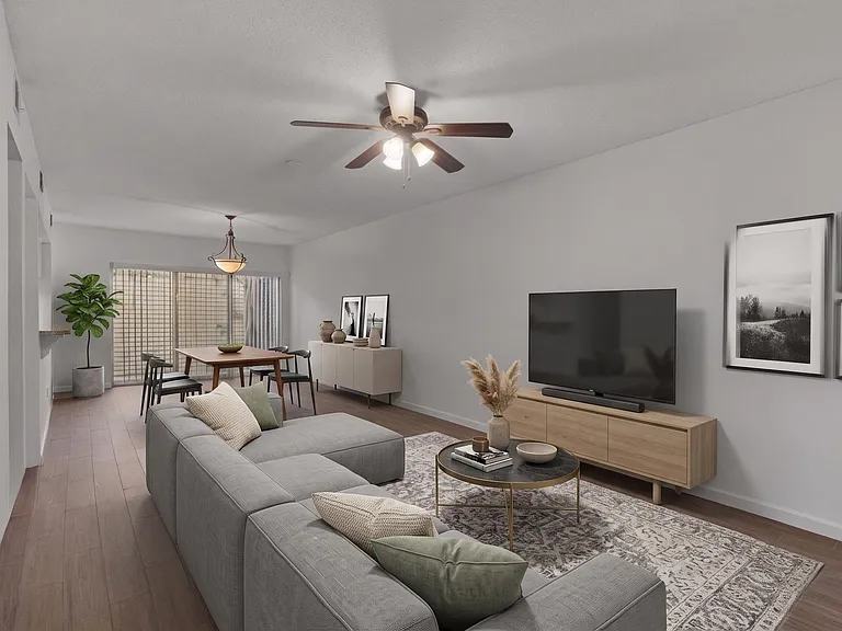 1922 Augusta Dr #1/16 — Photo 2