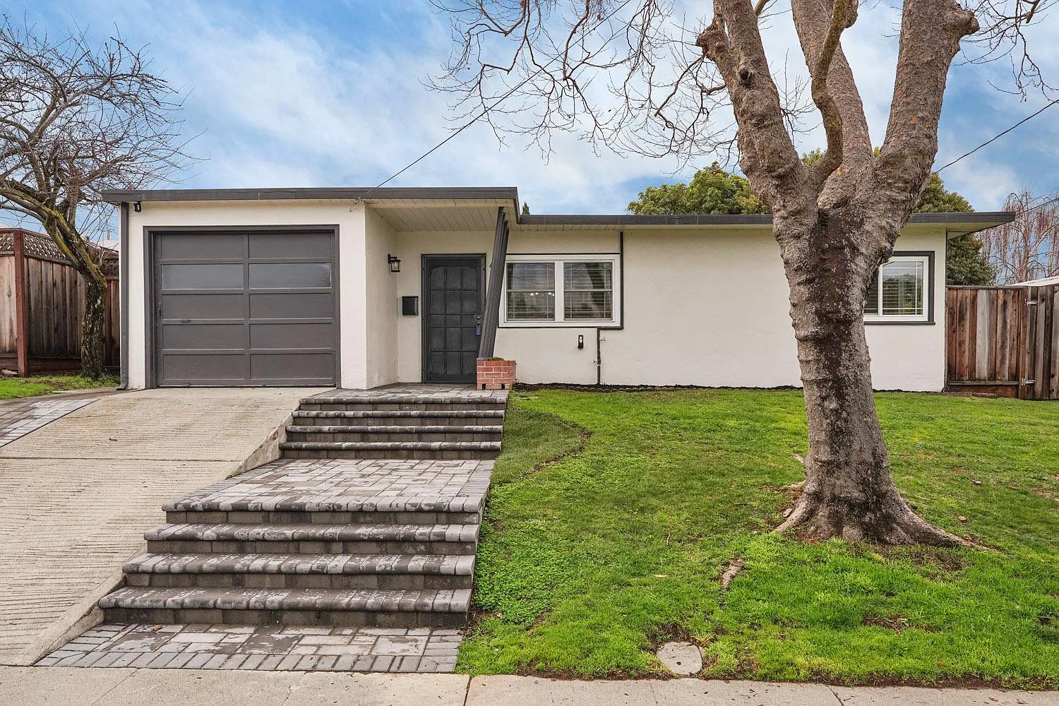 4387 Gem Ave photo 1