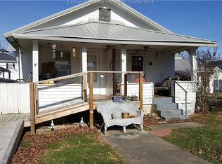 2320 Monroe Ave, Saint Albans, WV 25177