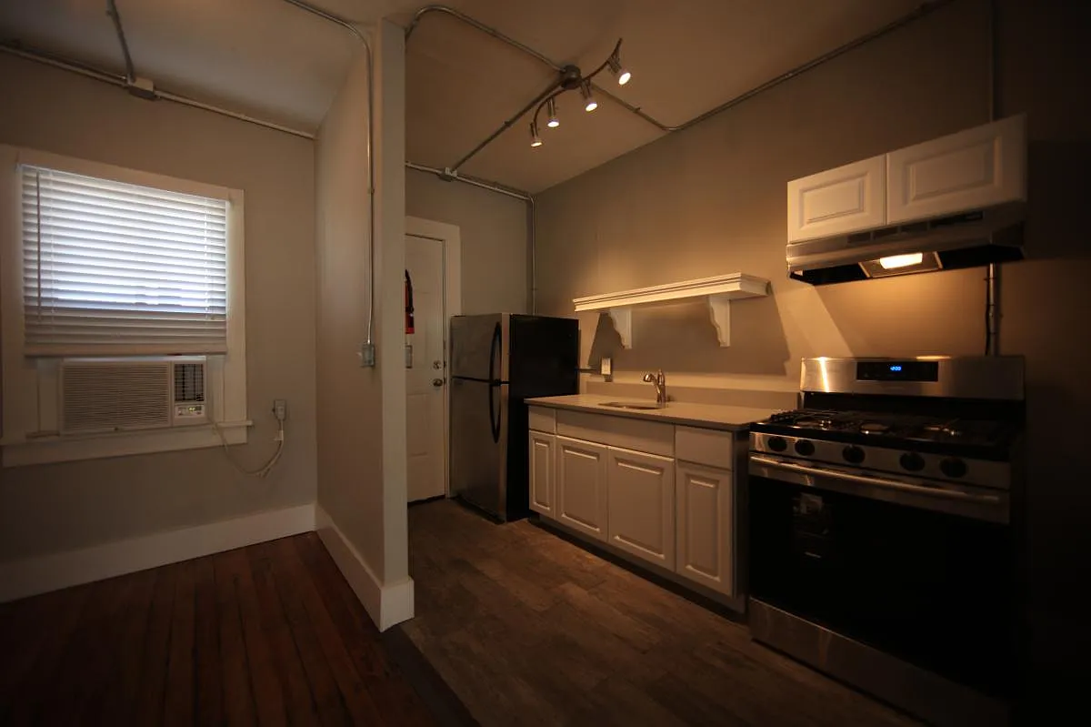 1301 N Water Street — Photo 4