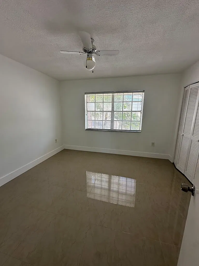 2 bed, 783 sqft, $2,300 — Photo 3