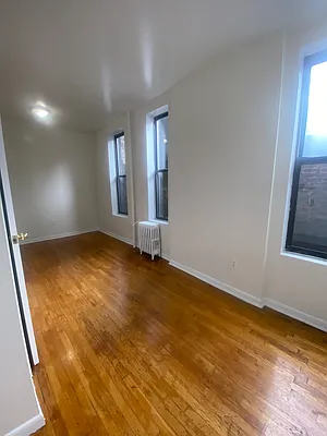 Rented by Peter R. Hungerford, LREB | media 14