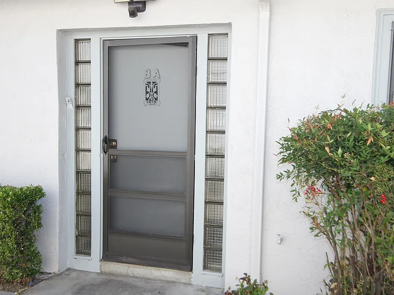 8 Holcomb Ct #A — Photo 1