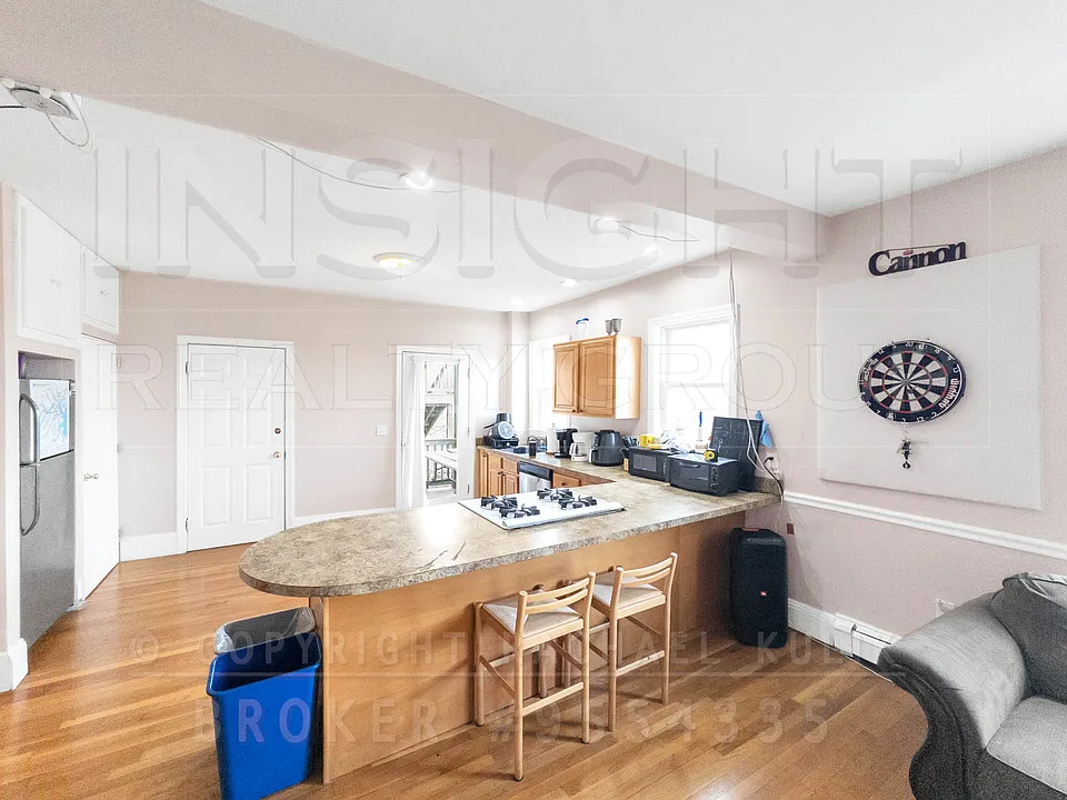 32 Fisher Ave #2A
