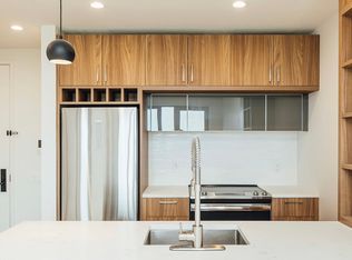 684 E 21st St #6D, Brooklyn, NY 11226