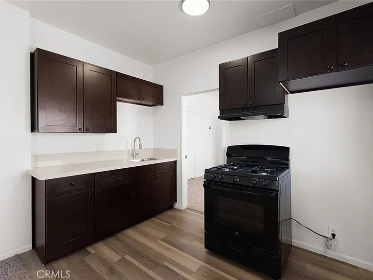 927 Orange St #5 — Photo 7