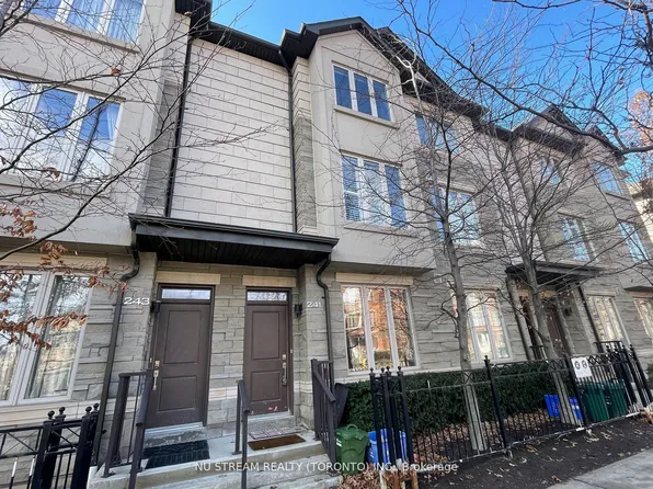 241 S Park Rd, Markham, ON L3T 0B6