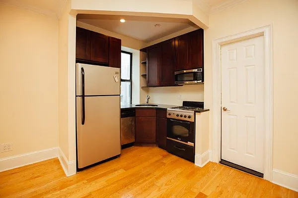 Rented by Nooklyn NYC LLC | media 14