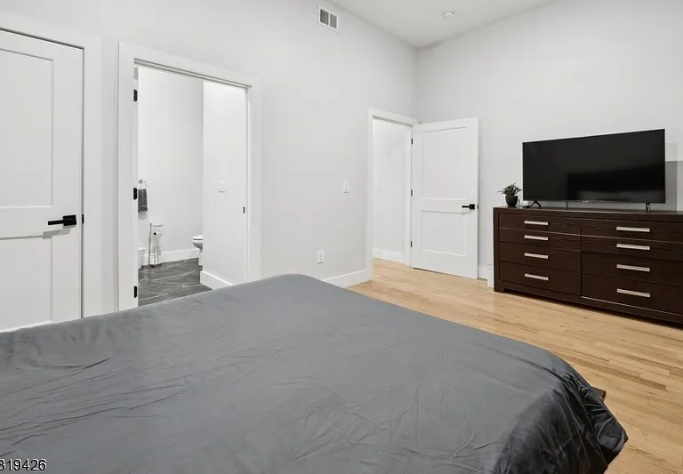 104 Fleming Ave #201 — Photo 4