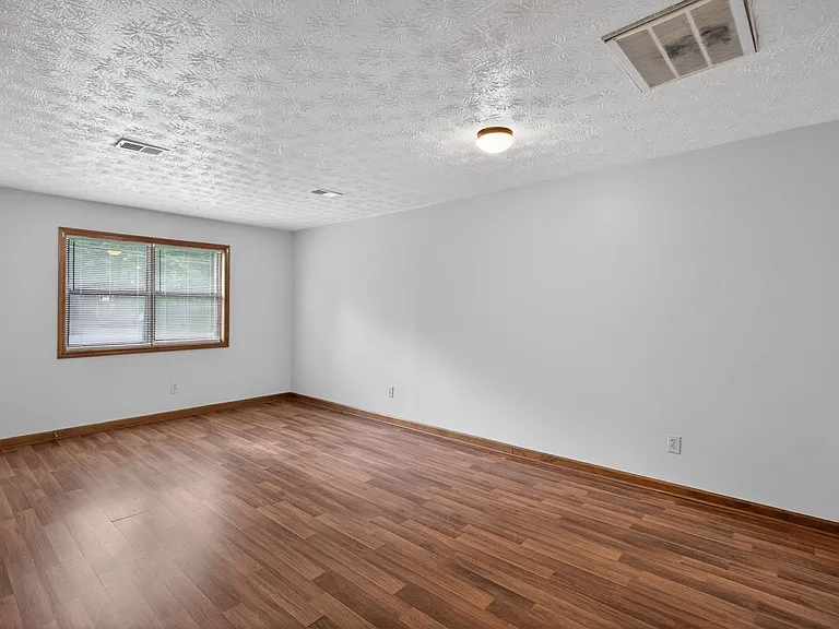 8753 Bowden St — Photo 9