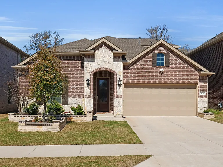 8117 Lindheimer Ln — Photo 5