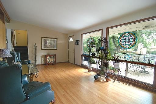 3rd image of 27W143 Barnes Ave