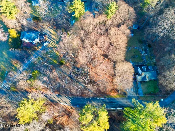 1 Park St, Great Barrington, MA 01230