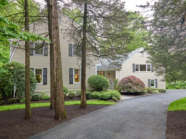 42 Trails End Road, Weston, CT 06883