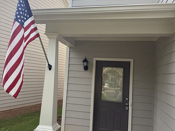 4th image of 109 Highland Pointe Cir E