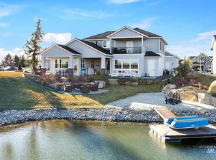 906 N Longhorn Pl, Eagle, ID 83616