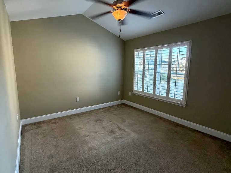 619 Uniola Dr — Photo 17
