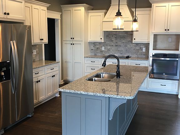 Eat In Kitchen