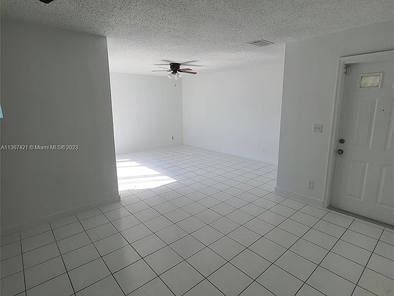 3rd image of 5911 Lincoln St #1-2