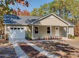 1621 E Navajo Rd, Southport, NC 28461