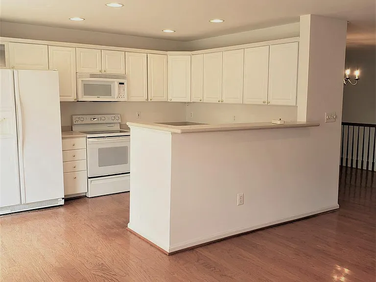 1928 Crescent Park Dr #29B — Photo 14