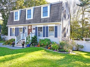 72 Spring St, East Greenwich, RI 02818
