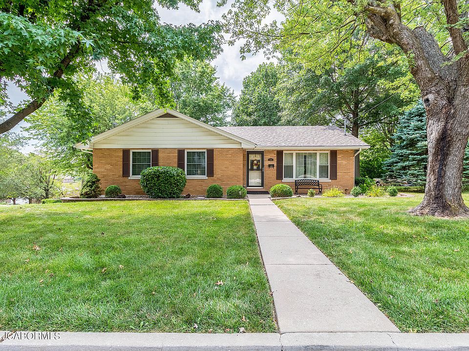 1st image of 1214 Edgewood Dr