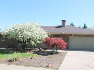 206 W Westwood Dr, Peoria, IL