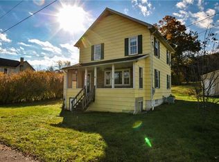 155 4th St, Cowanshanock Twp, PA 16263