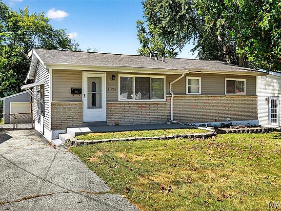 2nd image of 1025 Boone St