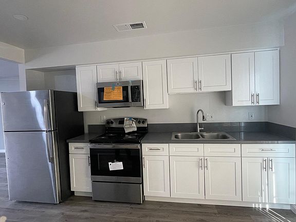 3rd image of 705 W Cambridge Ave APT 104