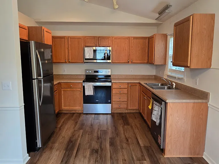 2447 Mid Salem Dr — Photo 6