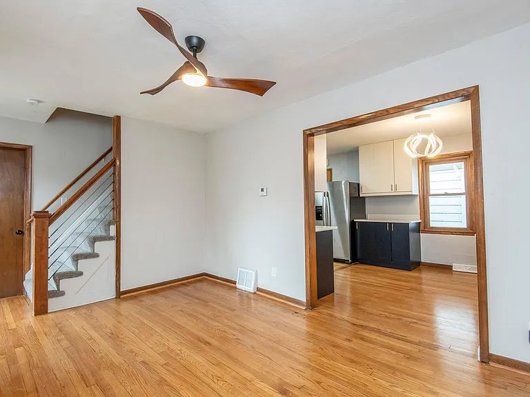 3500 S Clement Ave — Photo 27
