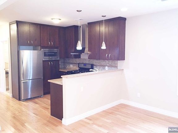 3rd image of 57 Harding Ave