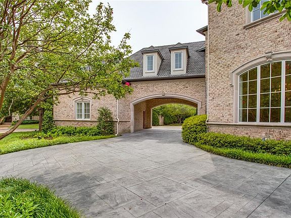 3rd image of 12211 Creek Forest Dr