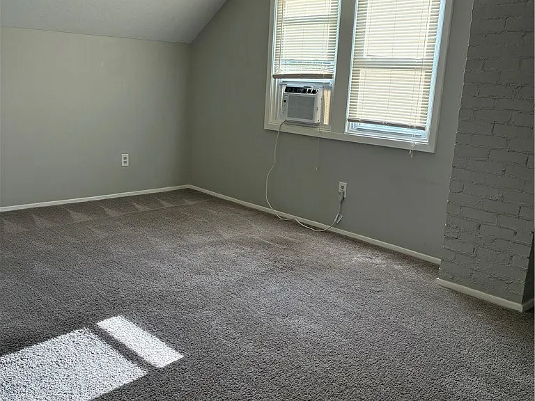 23920 Glenhill Dr — Photo 11