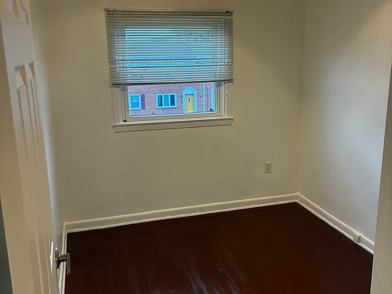 8527 Harris Ave — Photo 6