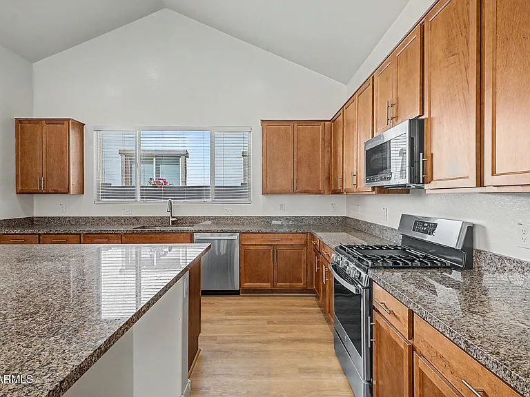 20523 W Rosewood Ln — Photo 14