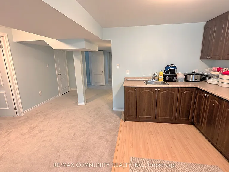 324 Father Tobin Rd #BASEMENT — Photo 12