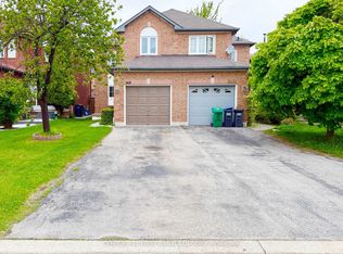 3841 Craighurst Ave, Mississauga, ON L5N 6V6