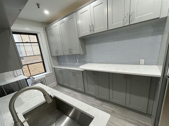 4th image of 358 Chestnut Hill Ave Suite 1