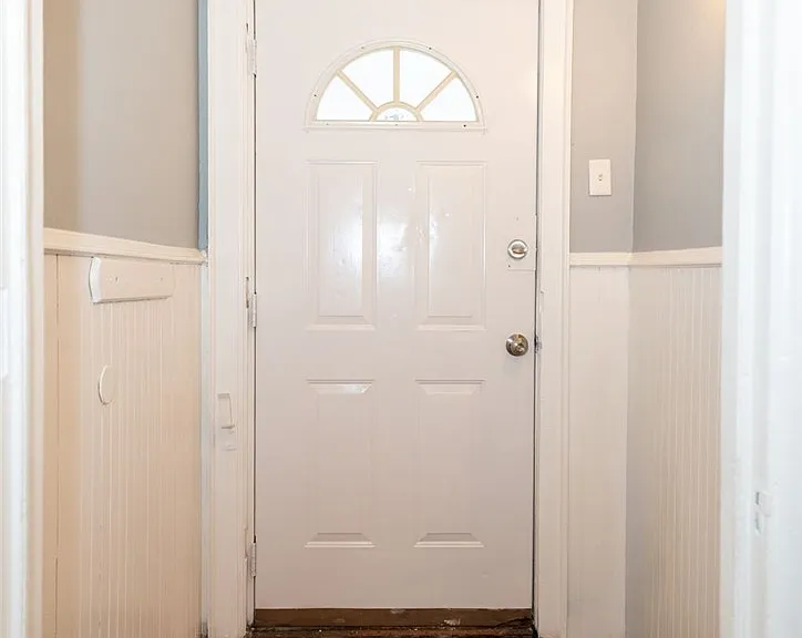 11 Hoyt St — Photo 4