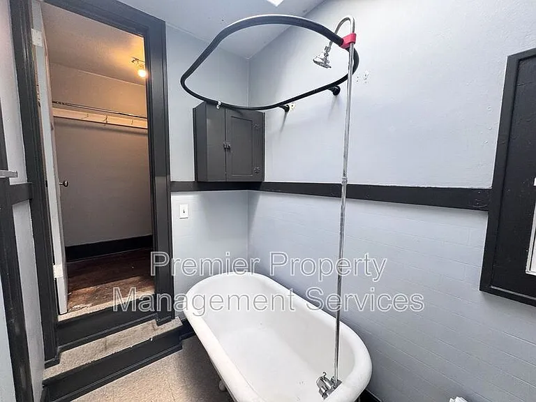 3018 1st Ave N #7 — Photo 9